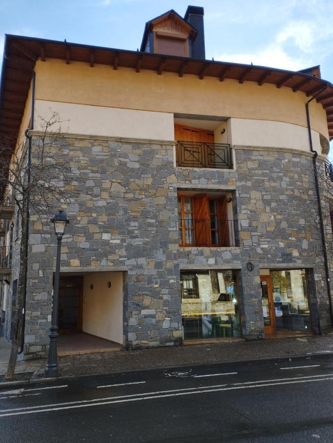 Appartamento Check-In Casas Casa Pedro Benasque Esterno foto